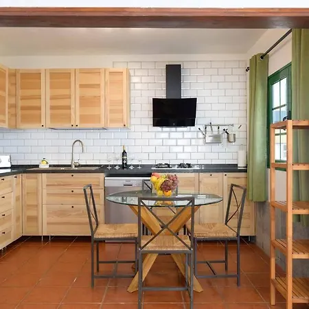 Hermosa Casa Vacacional, Muy Cerca A La Playa. * Guatiza